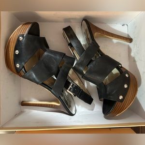 Michael Kors USED Seville platform size 10 shoes